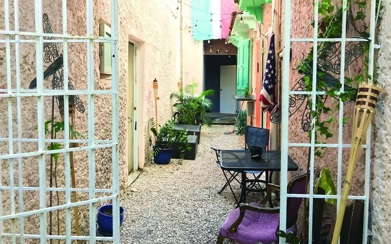 Hostel H1 Miramar San Juan